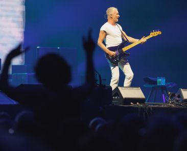 Konzert der Dresdner Musikfestspiele mit dem britischen Saenger Sting am 25.05.2024 in der Messe Dresden . Foto: Oliver Killig